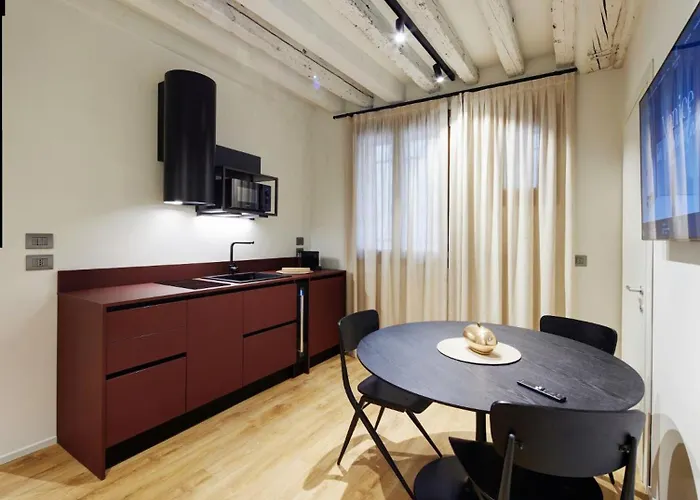 Palazzina Riva Apartament