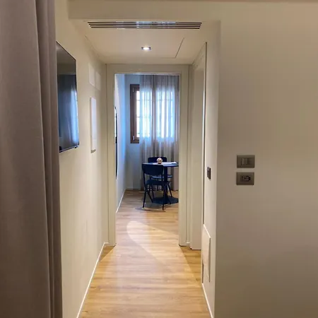 Palazzina Riva Apartment